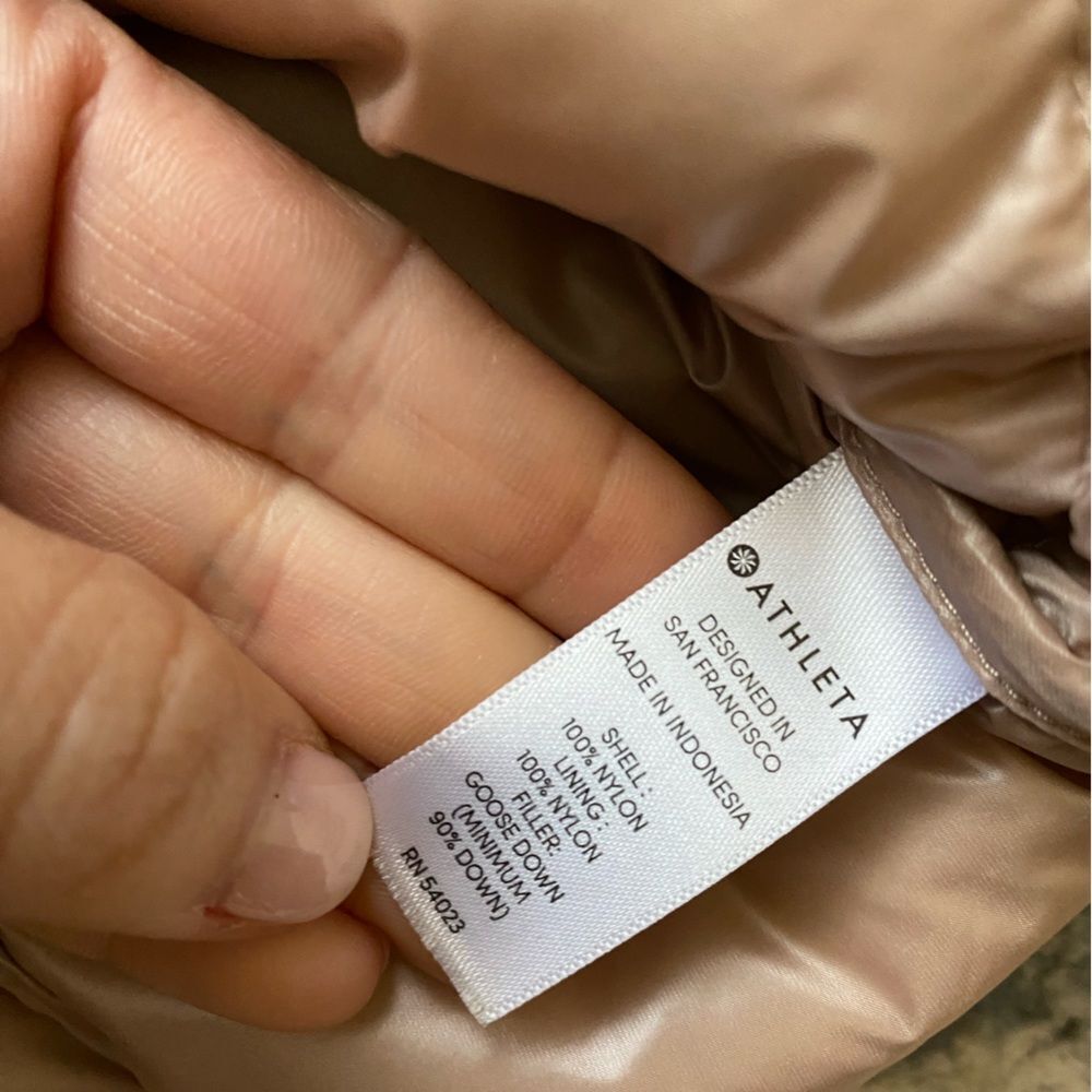 Athleta Banner Peak Down Vest in Nouveau Rose, SZ XS - Picture 11 of 14